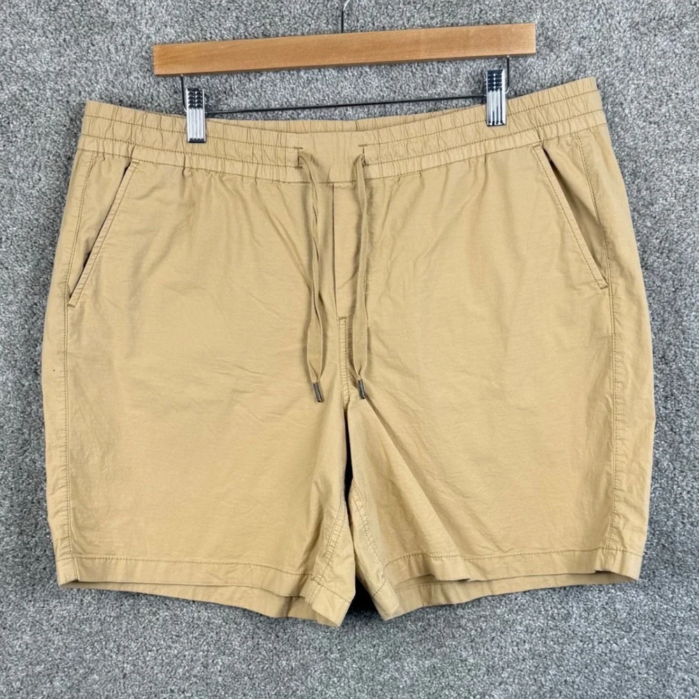 LL Bean Mens XL Khaki Tan Elastic Waist Drawstring Ripstop Shorts